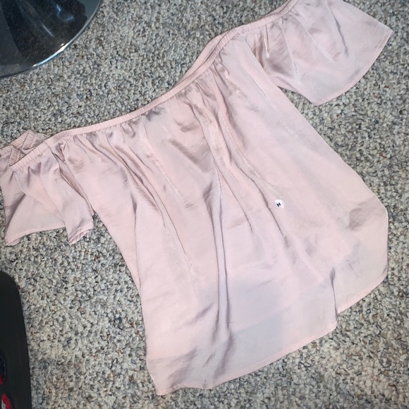 NWOT AE Top - Picture 2 of 4